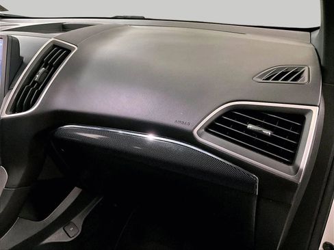 Used 2021 Ford Edge ST-Line image 15