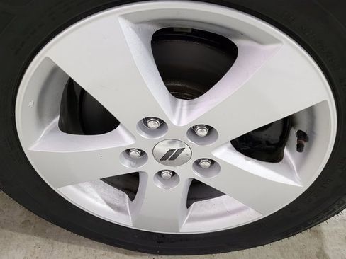 Used 2018 Dodge Journey SE image 18