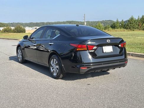Certified 2025 Nissan Altima 2.5 S FWD image 7