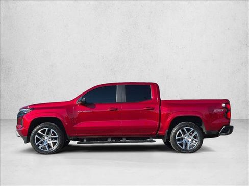 Used 2024 Chevrolet Colorado Z71 w/ Z71 Convenience Package 2 AWD/4WD image 9