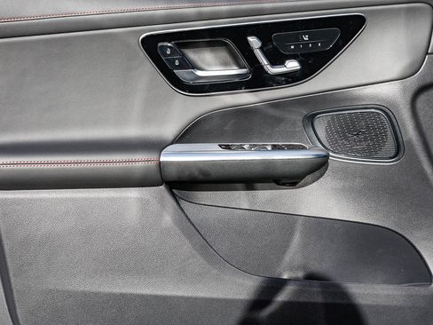 New 2026 Mercedes-Benz GLC 43 AMG 4MATIC image 21