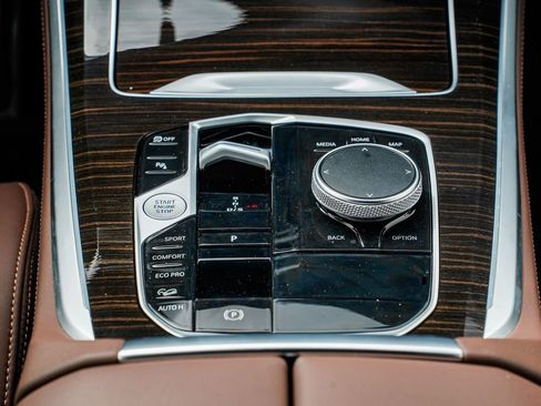 Used 2024 BMW X5 xDrive40i w/ M Sport Package image 16