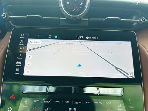 Certified 2024 Maserati GranTurismo Modena image 31