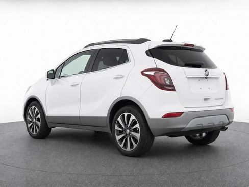 Used 2018 Buick Encore Essence FWD image 3