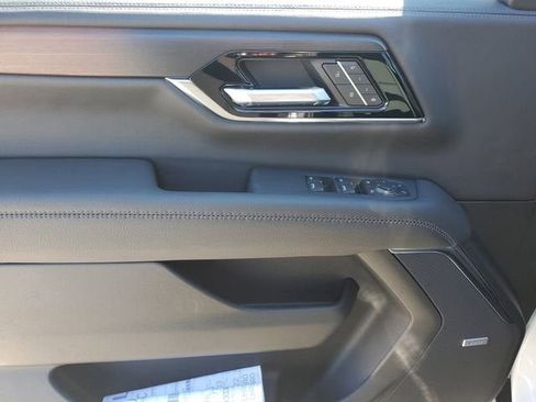 New 2026 GMC Yukon XL Denali w/ Sun & Power Step Package image 17