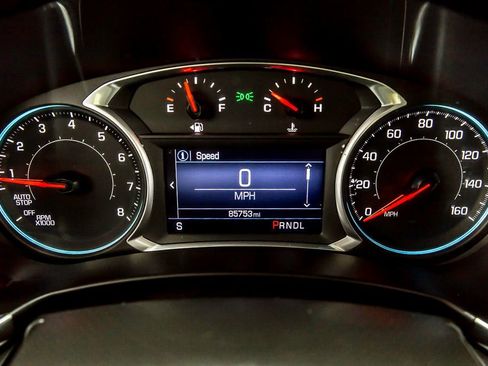 Used 2022 Chevrolet Equinox LT w/ LPO, Cargo Package AWD/4WD image 16