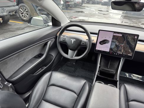 Used 2019 Tesla Model 3 Standard Range Plus RWD image 28