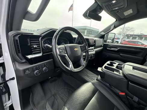Certified 2024 Chevrolet Silverado 2500 LTZ image 10