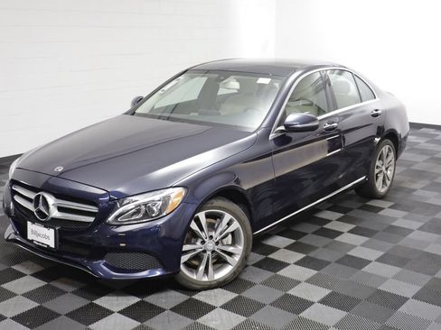 Used 2018 Mercedes-Benz C 300 4MATIC Sedan image 2