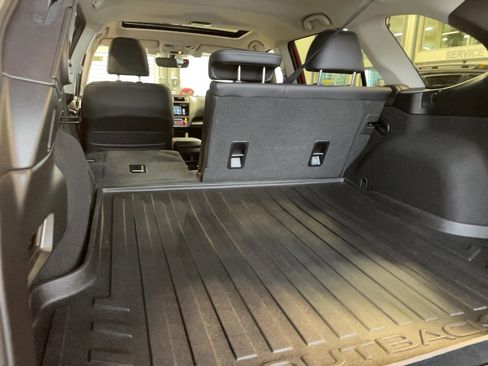 Used 2017 Subaru Outback 2.5i Limited image 27