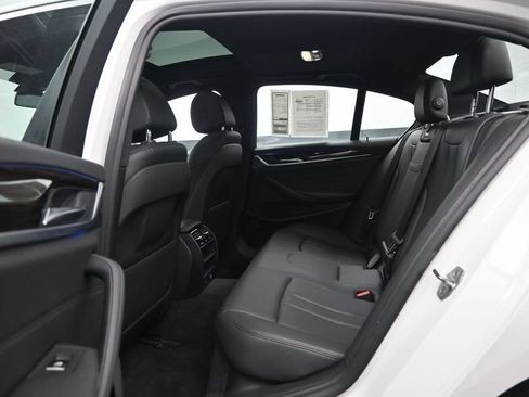 Used 2019 BMW 530e xDrive w/ Convenience Package AWD/4WD image 27