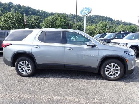 Used 2023 Chevrolet Traverse LS w/ Safety Package AWD/4WD image 7