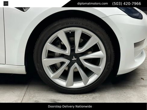 Used 2018 Tesla Model 3 Long Range image 36