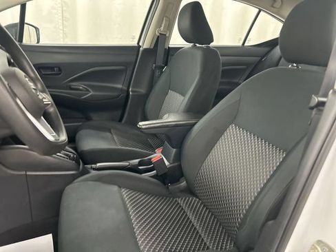 Used 2021 Nissan Versa S FWD image 8