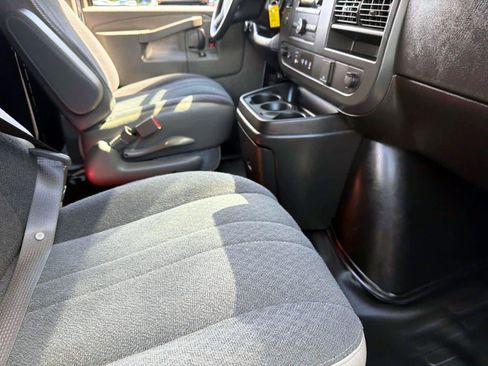 Used 2025 Chevrolet Express 2500 w/ Driver Convenience Package RWD image 9