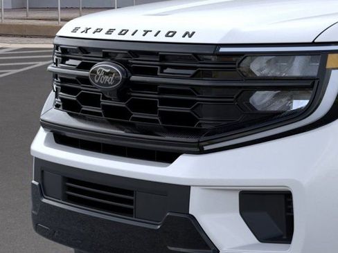 New 2026 Ford Expedition Platinum AWD/4WD image 17