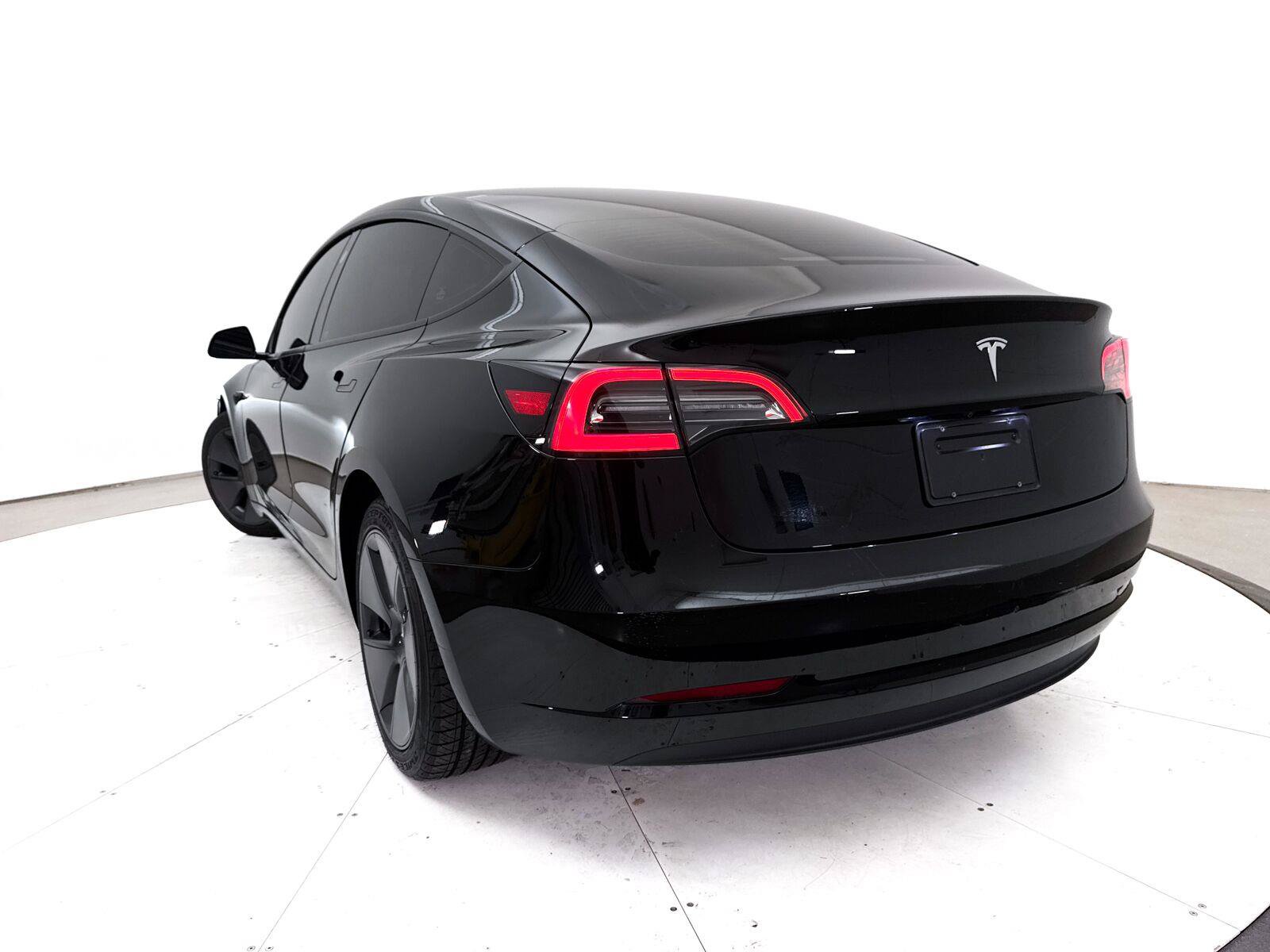 Used 2023 Tesla Model 3 Standard Range RWD image 7