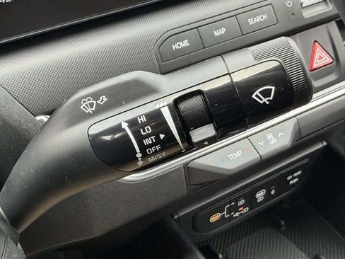 Used 2025 Kia K4 EX image 19