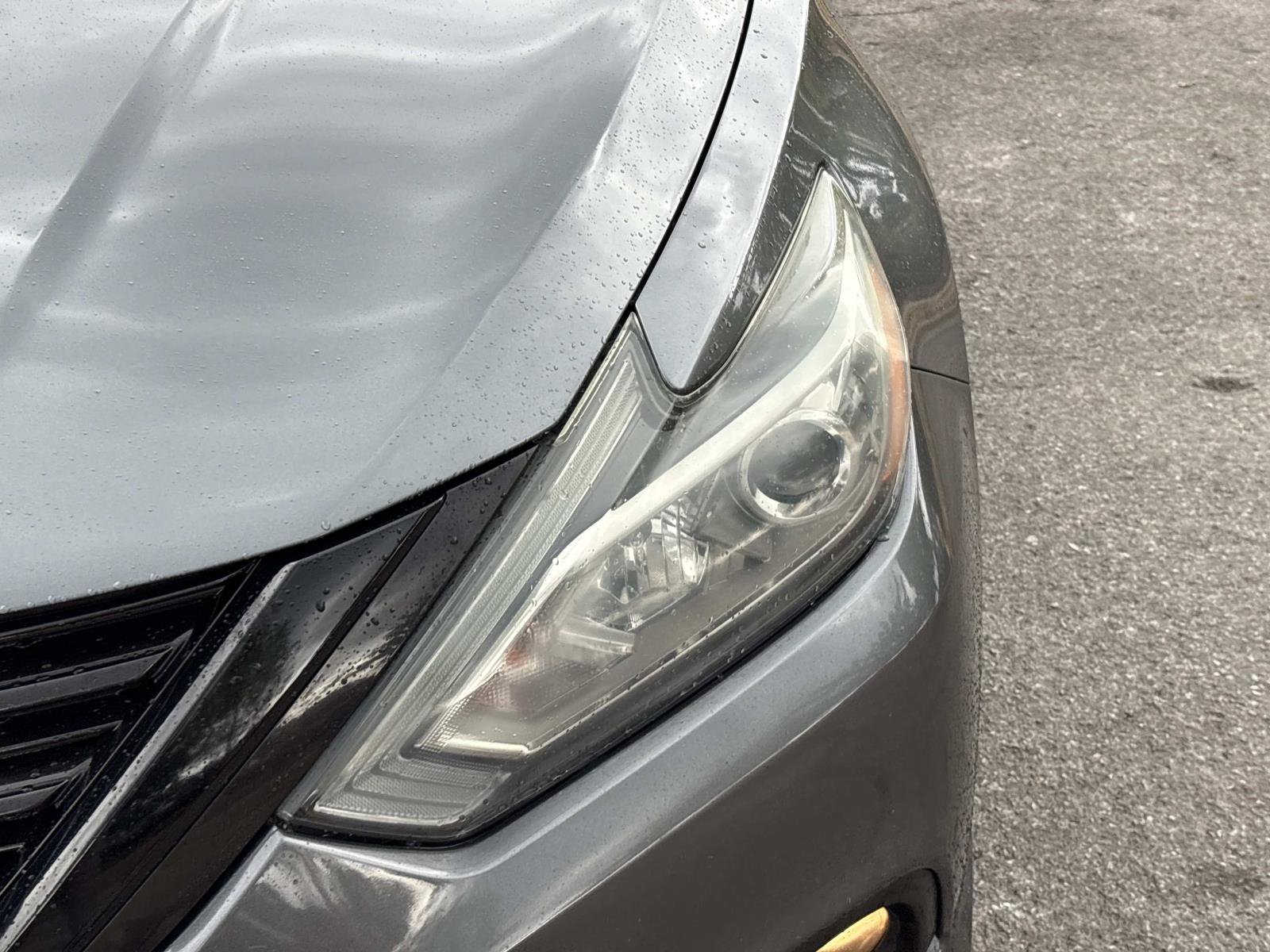 Used 2018 Nissan Altima 2.5 SR w/ SR Midnight Edition FWD image 11