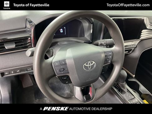 Used 2025 Toyota Camry LE image 26
