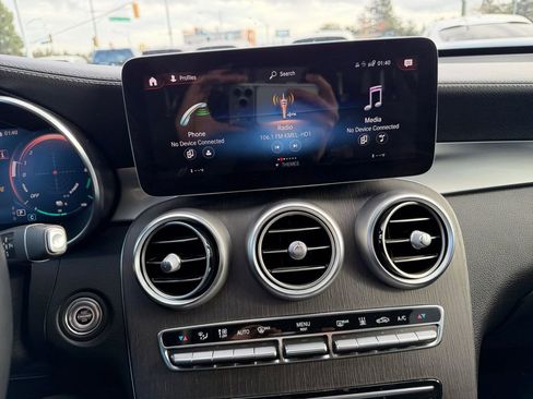 Used 2020 Mercedes-Benz GLC 350e 4MATIC image 19