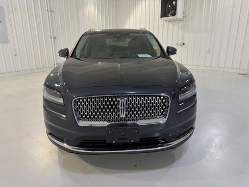 Used 2022 Lincoln Nautilus FWD w/ Premium Package image 8