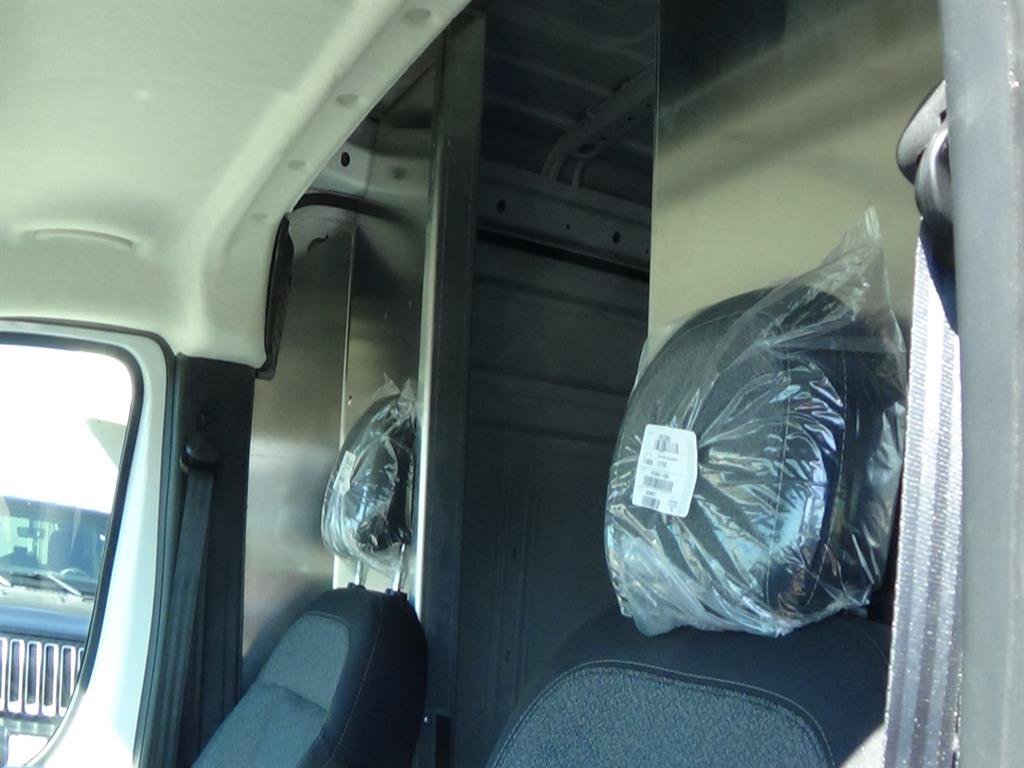 Used 2025 RAM ProMaster 2500 FWD image 14