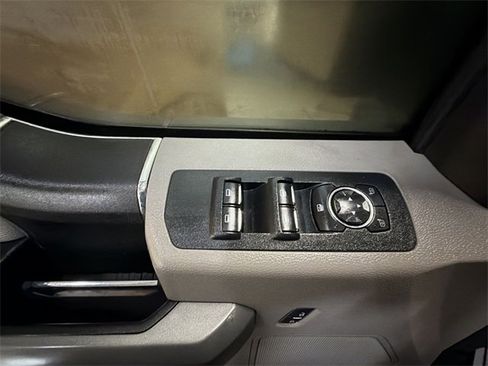 Used 2017 Ford F150 XLT w/ Equipment Group 301A Mid image 13