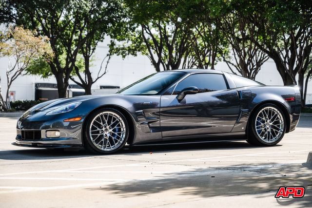 Used 2009 Chevrolet Corvette ZR1 w/ Preferred Equipment Group RWD image 45