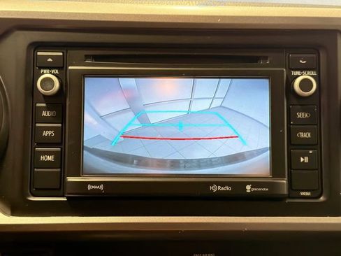 Certified 2019 Toyota Tacoma SR5 AWD/4WD image 11