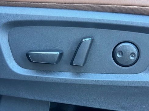 New 2025 Nissan Pathfinder Platinum image 16