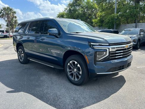New 2026 Chevrolet Suburban LT RWD image 9