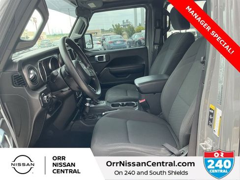 Used 2022 Jeep Wrangler Unlimited Willys image 16