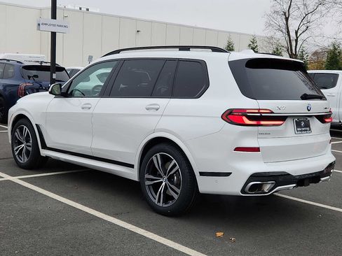 Certified 2024 BMW X7 xDrive40i w/ M Sport Package image 4