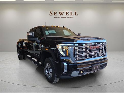 New 2026 GMC Sierra 3500 Denali w/ Denali Reserve Package image 6