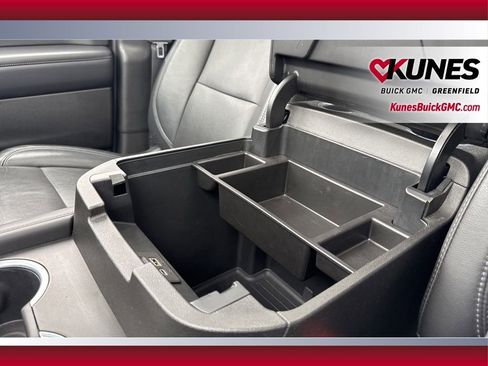 Used 2021 Chevrolet Tahoe Z71 w/ Z71 Signature Package image 26