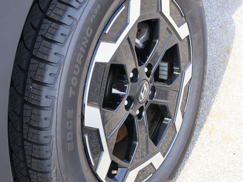Used 2025 Hyundai Santa Fe SEL AWD/4WD image 49
