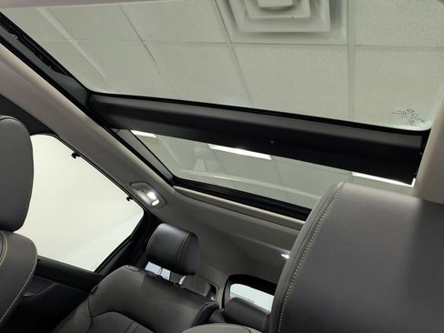 Used 2025 MAZDA CX-90 3.3 Turbo w/ Premium Sport Pkg image 21