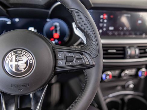 New 2025 Alfa Romeo Stelvio Sprint w/ Veloce Package image 27