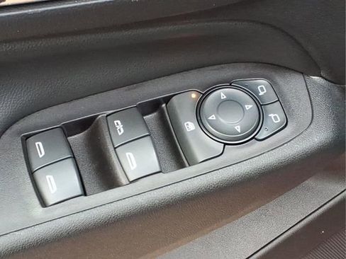 Used 2019 Chevrolet Equinox LT image 14