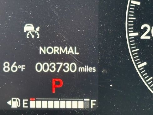 Used 2025 Honda HR-V LX image 17