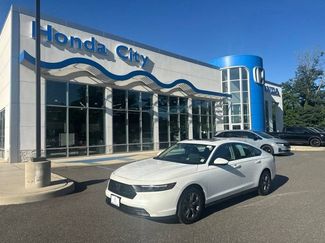 Used 2023 Honda Accord EX video 2