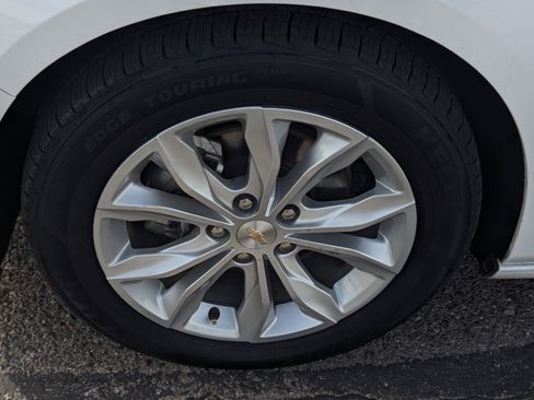 Used 2024 Chevrolet Malibu LT image 7