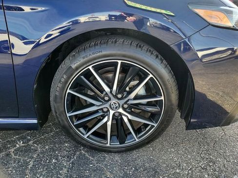 Used 2021 Toyota Camry SE w/ Carpet Mat Package (TMS) image 9