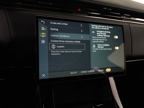 Used 2025 Land Rover Range Rover Sport Dynamic SE image 28