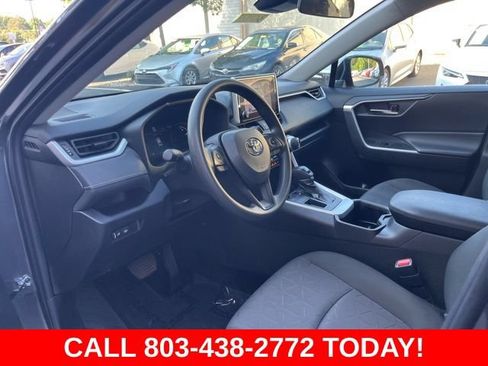 Used 2024 Toyota RAV4 XLE FWD image 6
