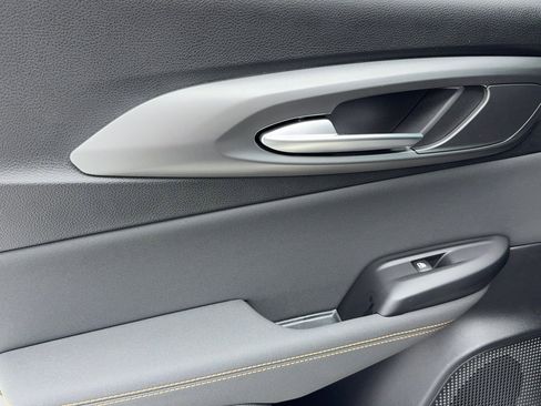 New 2025 Alfa Romeo Tonale w/ Premium Package image 39