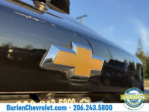 Used 2025 Chevrolet Trax LS w/ LS Convenience Package image 38