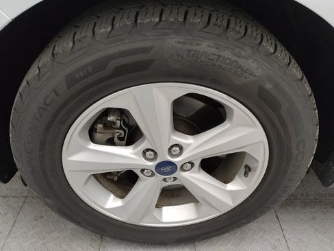 Used 2019 Ford Edge SE w/ SE Fleet Driver's Package image 31