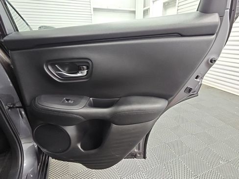 Used 2025 Honda HR-V LX image 32